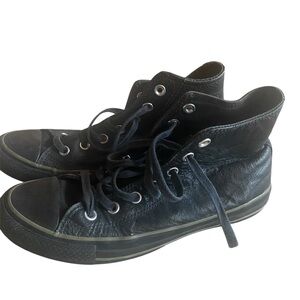 Black high top converse all stars size 8